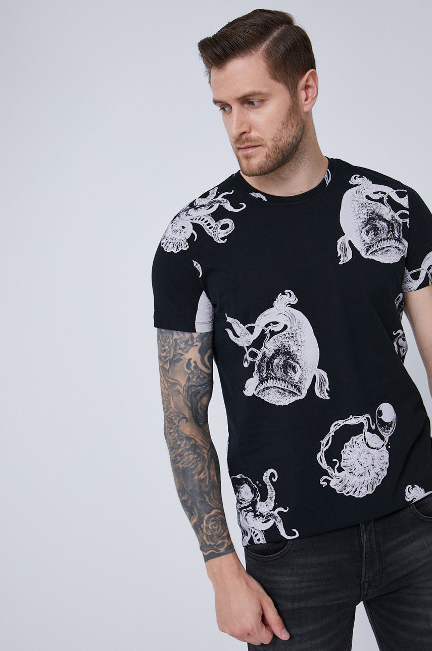 Men's T-shirt by David Bacewicz black