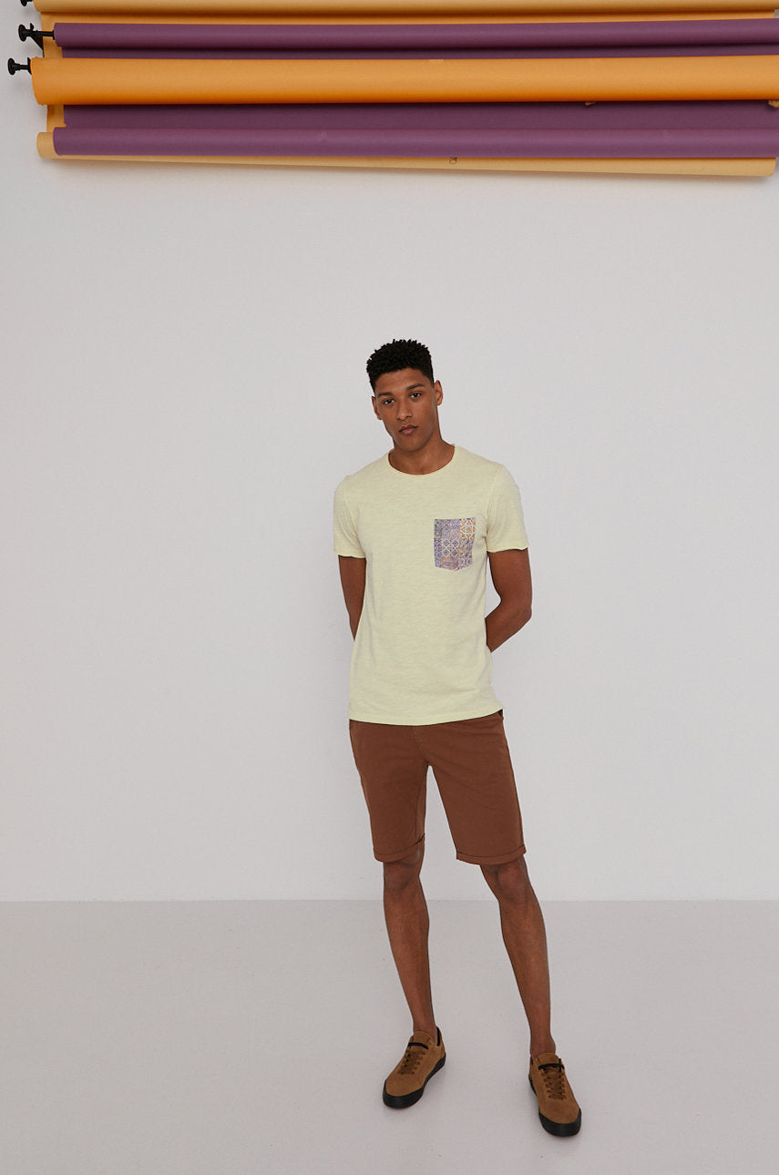 Men's T-shirt in yellow